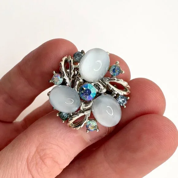 Vintage Lisner Blue Lucite Cabochon & Aurora Borealis Rhinestone Clip Earrings - Picture 2 of 4